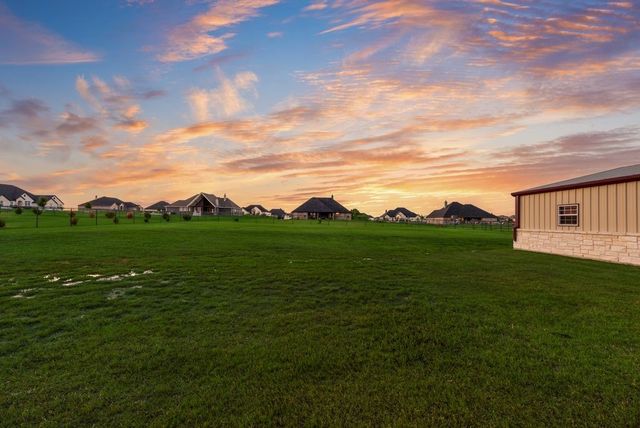 252 Agua Linda Drive, Godley, TX 76044