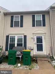 204 N BRIDLEWOOD DR, Newark, DE 19702