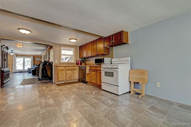 1717 S Sashabaw Road, Ortonville, MI 48462