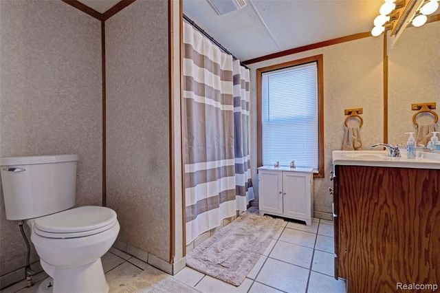 1717 S Sashabaw Road, Ortonville, MI 48462