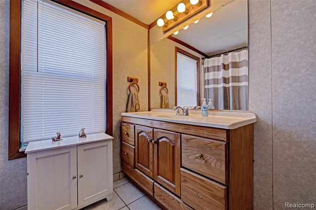 1717 S Sashabaw Road, Ortonville, MI 48462