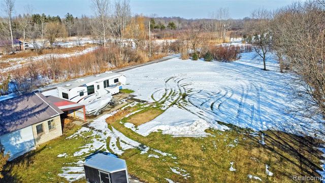 1717 S Sashabaw Road, Ortonville, MI 48462