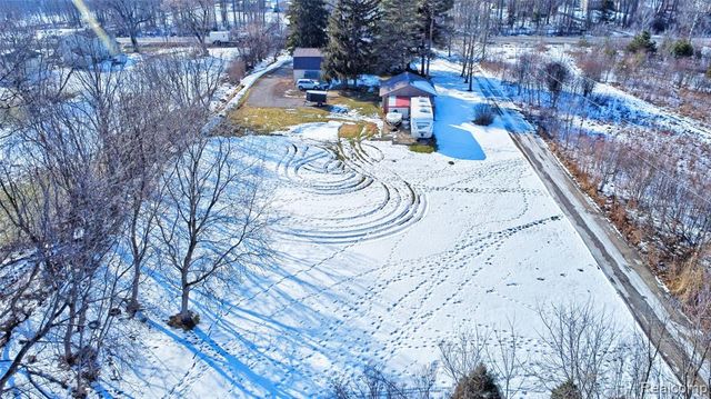 1717 S Sashabaw Road, Ortonville, MI 48462