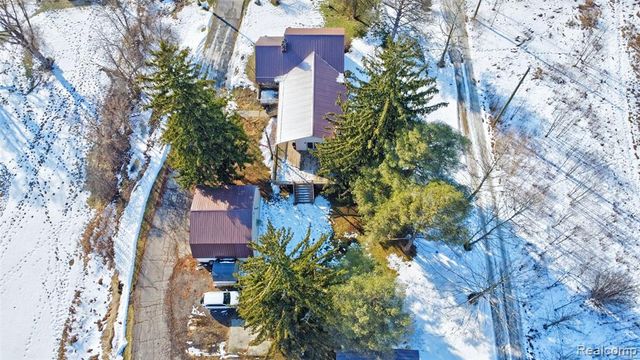1717 S Sashabaw Road, Ortonville, MI 48462