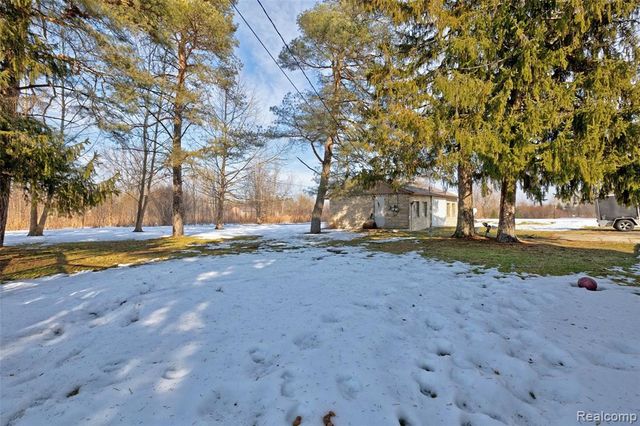 1717 S Sashabaw Road, Ortonville, MI 48462