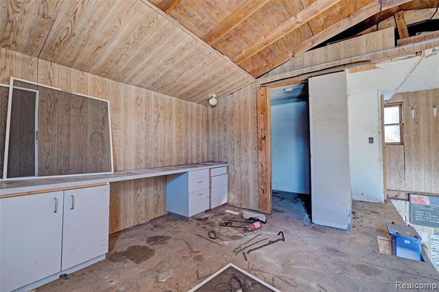 1717 S Sashabaw Road, Ortonville, MI 48462