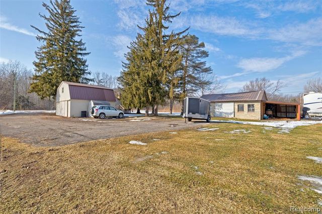 1717 S Sashabaw Road, Ortonville, MI 48462