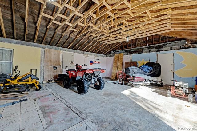 1717 S Sashabaw Road, Ortonville, MI 48462