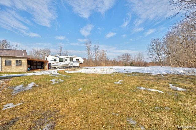 1717 S Sashabaw Road, Ortonville, MI 48462