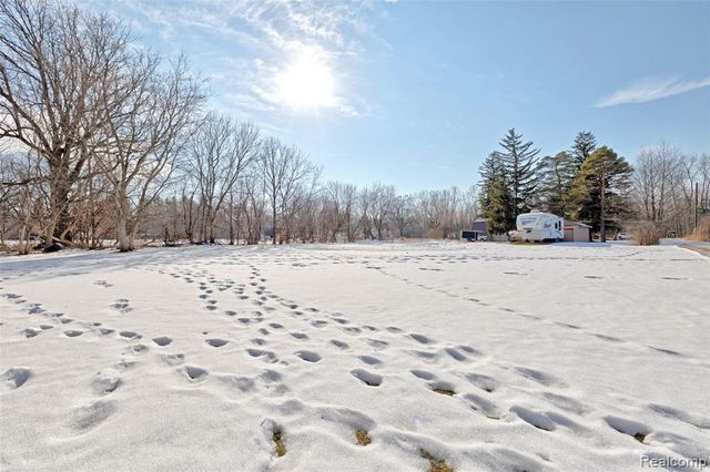 1717 S Sashabaw Road, Ortonville, MI 48462