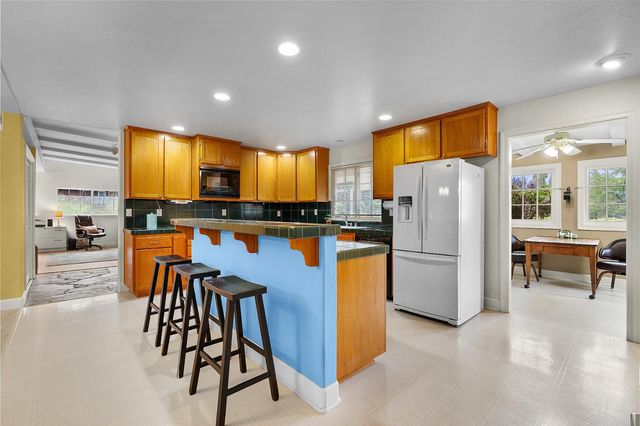 125 Carson Ave, Auburn, CA 95603