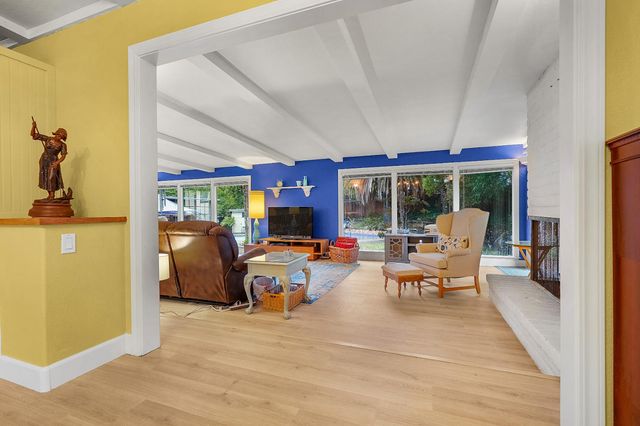 125 Carson Ave, Auburn, CA 95603
