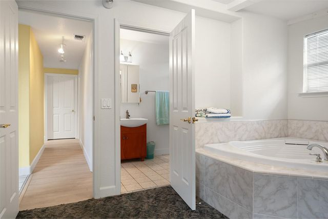 125 Carson Ave, Auburn, CA 95603