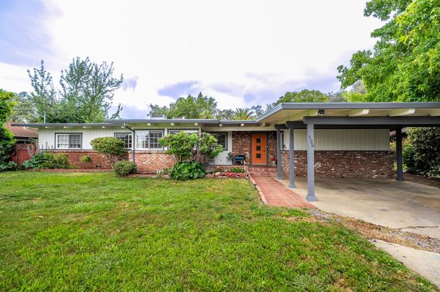 125 Carson Ave, Auburn, CA 95603
