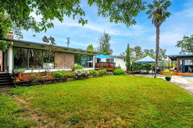 125 Carson Ave, Auburn, CA 95603