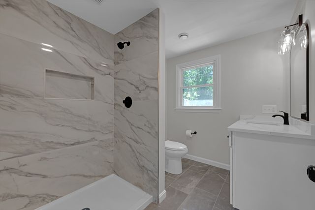 23 Juniper Rd, Franklin, MA 02038