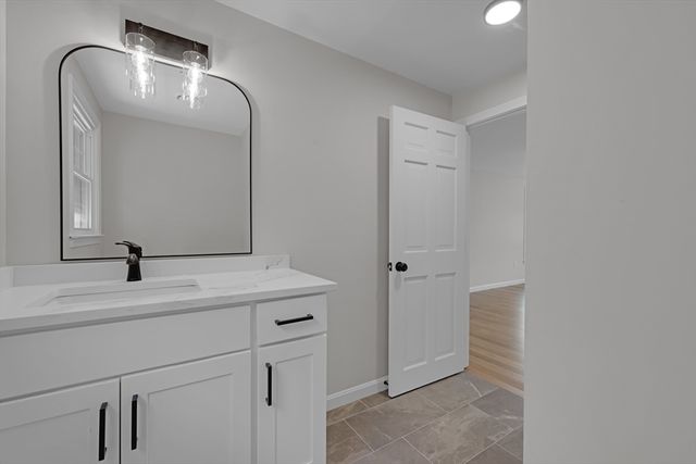 23 Juniper Rd, Franklin, MA 02038