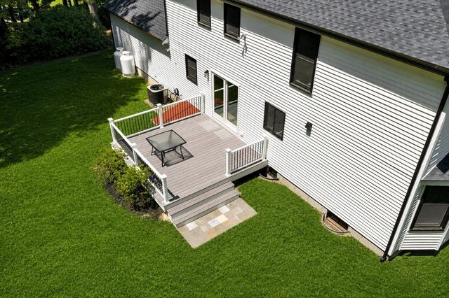 23 Juniper Rd, Franklin, MA 02038