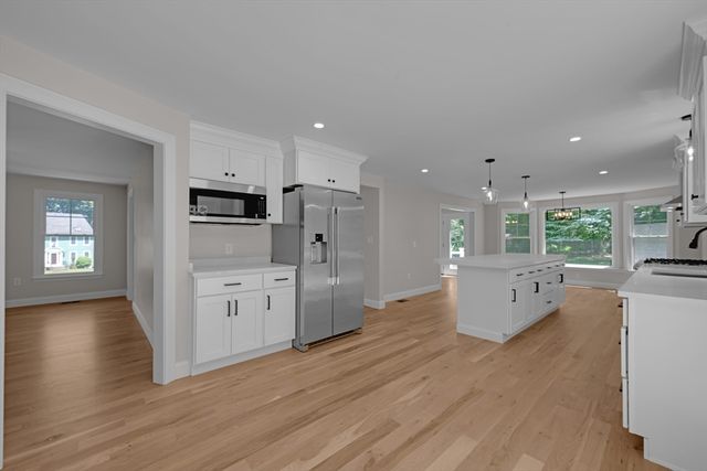 23 Juniper Rd, Franklin, MA 02038