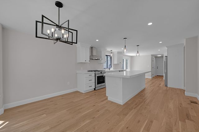 23 Juniper Rd, Franklin, MA 02038