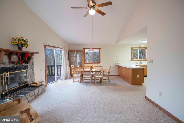 10 LERNER, Basye, VA 22810