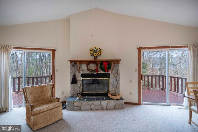 10 LERNER, Basye, VA 22810