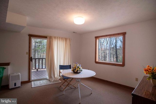 10 LERNER, Basye, VA 22810