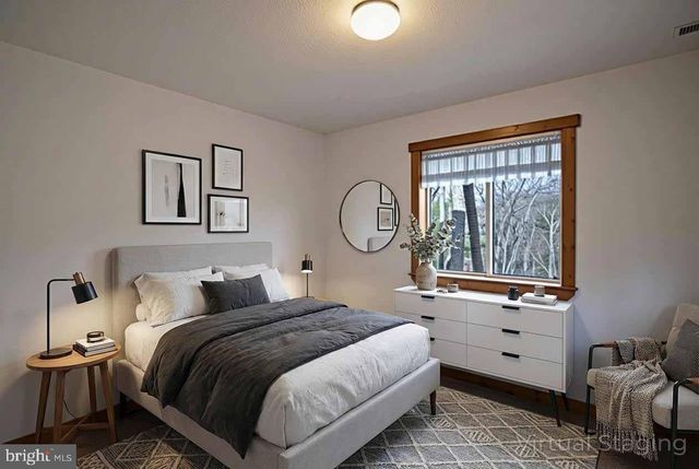 10 LERNER, Basye, VA 22810