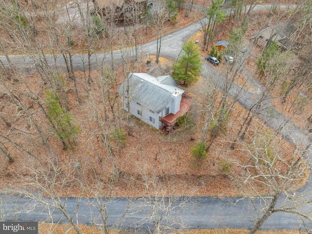 10 LERNER, Basye, VA 22810