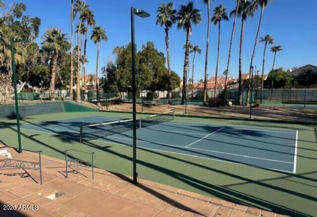 Image 25 of property listing at 1633 E LAKESIDE Drive 106, Gilbert, AZ 85234