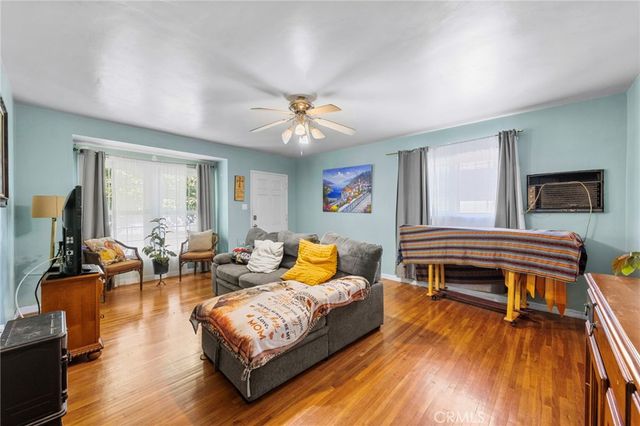 5824 Heliotrope, Maywood, CA 90270