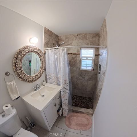 5824 Heliotrope, Maywood, CA 90270