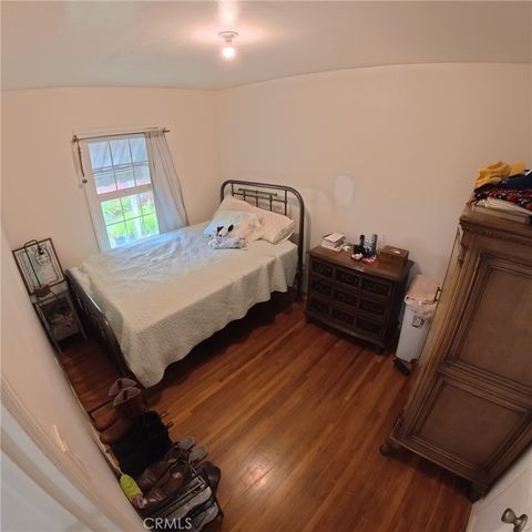 5824 Heliotrope, Maywood, CA 90270