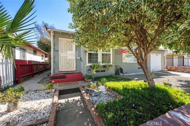 5824 Heliotrope, Maywood, CA 90270