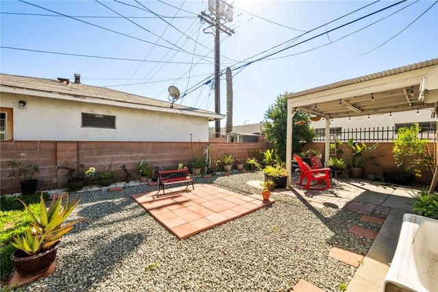 5824 Heliotrope, Maywood, CA 90270
