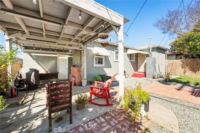 5824 Heliotrope, Maywood, CA 90270