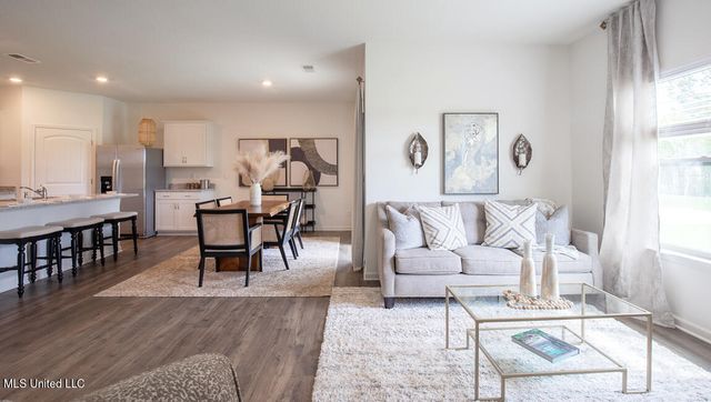 44 S Thorn Tree Street, Byhalia, MS 38611