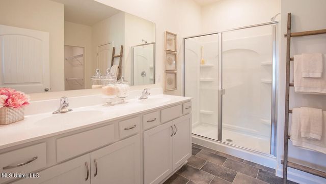 44 S Thorn Tree Street, Byhalia, MS 38611