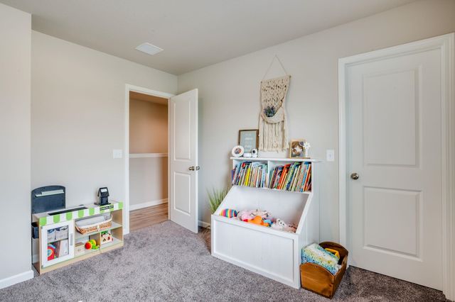 7637 E Pheasant Ridge Cir, Wichita, KS 67226