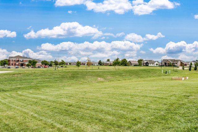 7637 E Pheasant Ridge Cir, Wichita, KS 67226