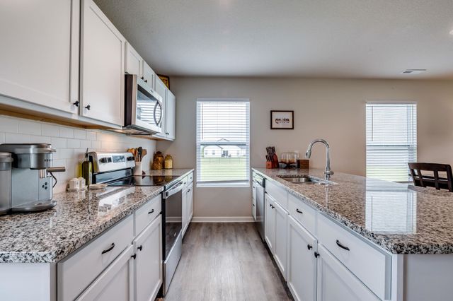 7637 E Pheasant Ridge Cir, Wichita, KS 67226