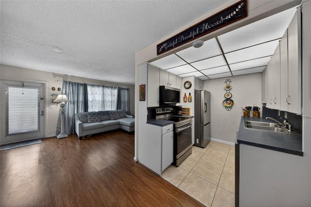 228 Grantham B 228, Deerfield Beach, FL 33442