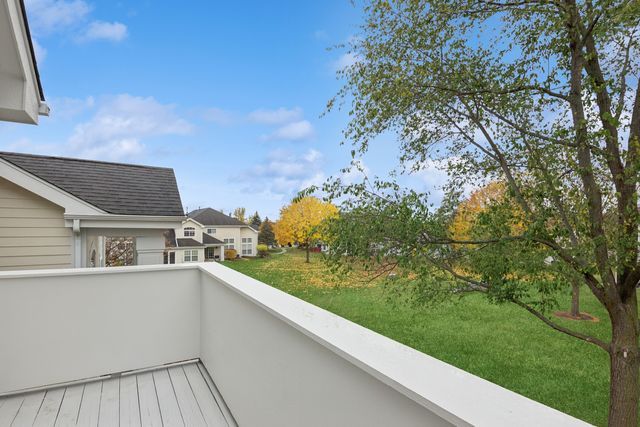 9509 Georgetown Lane 9509, Crystal Lake, IL 60014