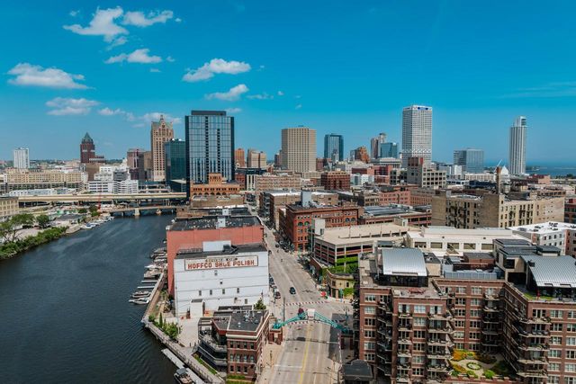 130 S Water STREET #404, Milwaukee, WI 53204