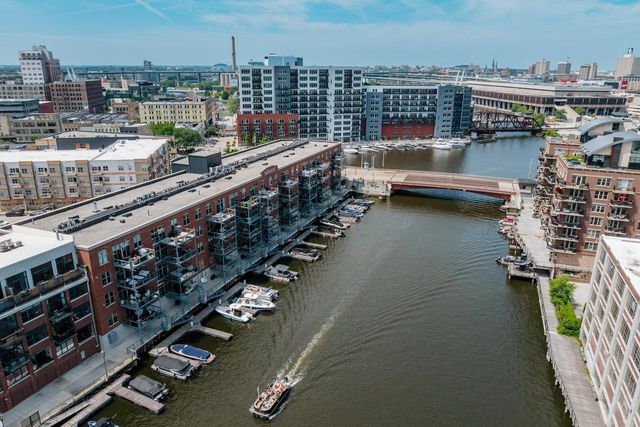 130 S Water STREET #404, Milwaukee, WI 53204