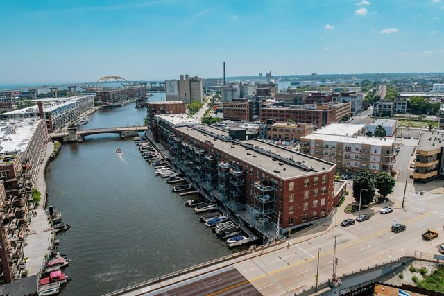 130 S Water STREET #404, Milwaukee, WI 53204