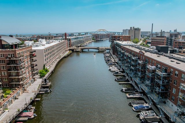 130 S Water STREET #404, Milwaukee, WI 53204