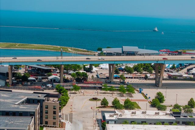 130 S Water STREET #404, Milwaukee, WI 53204