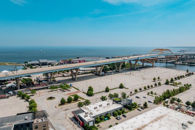 130 S Water STREET #404, Milwaukee, WI 53204