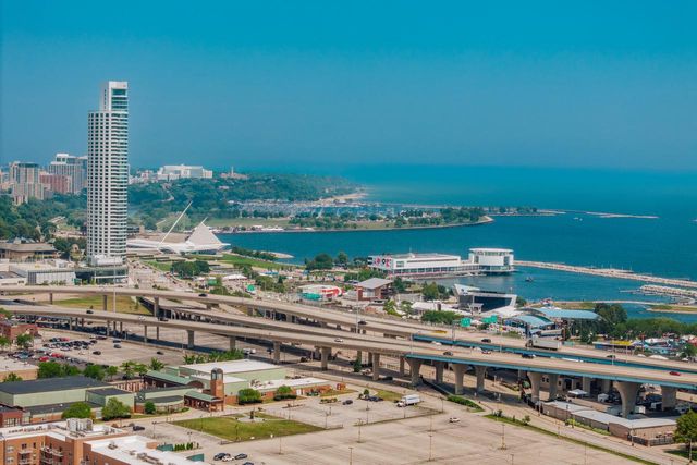 130 S Water STREET #404, Milwaukee, WI 53204